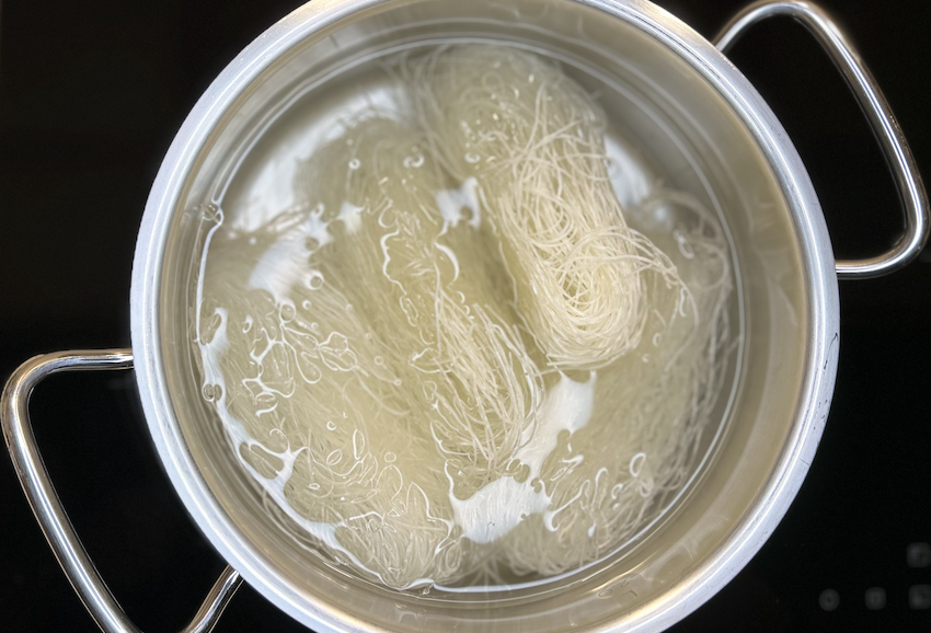 Glasnudeln kochen